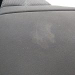 Traces de Nafa - de la Princesse - sur la banquette de ma 307 (les poils c'est Jaïna ;-) )