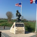 16h05 – Stèle de Dick Winters